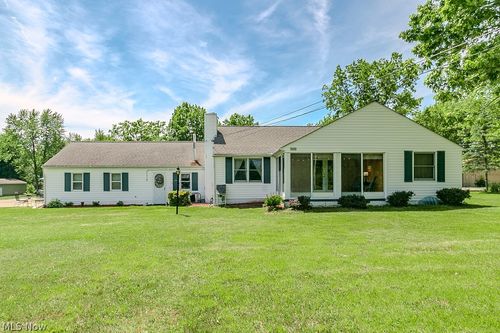 7600 Kniffen Rd, Painesville, OH, 44077-8858 | Card Image