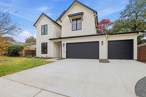 2908 Stoneway Dr, Austin, TX, 78757-4386 | Card Image