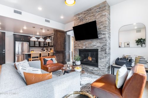 unit-109-3703 Blackstone Dr, Park City, UT, 84098-6777 | Card Image