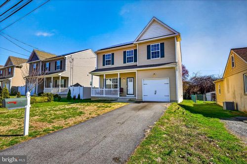 815 E Hazeldell Ave, NEW CASTLE, DE, 19720-6123 | Card Image