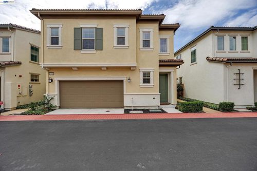 464 E Yarrow Pl, Mountain House, CA, 95391-8012 | Card Image