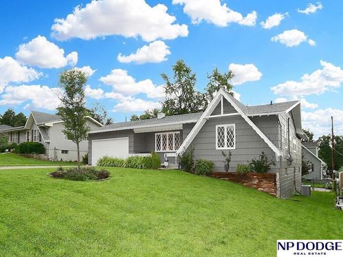 11114 Westover Rd, Omaha, NE, 68154-3225 | Card Image
