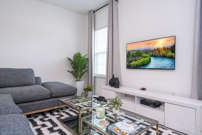 Model Home | Image 6