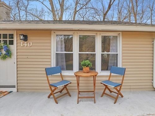 140 Highland Ave, Russell, MA, 01071-9694 | Card Image