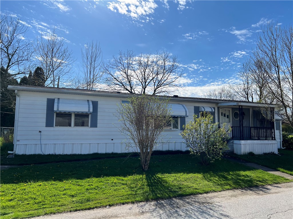 Honeybrook Cir, Girard, PA 16417