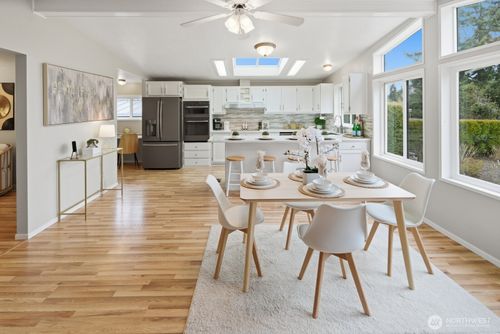 spc-39-1427 100th St Sw, Everett, WA, 98204-1102 | Card Image