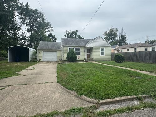 414 Sutherland Ave, Paris, IL, 61944-1447 | Card Image