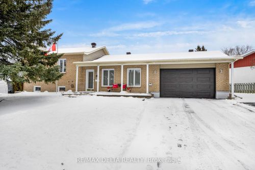133 Home Ave, Prescott Russell, ON, K0B1R0 | Card Image