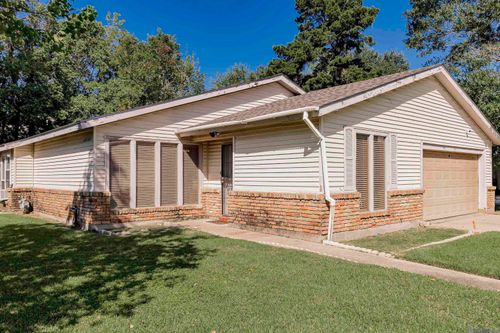 2121 Oak Knoll Dr, Baton Rouge, LA, 70815-2233 | Card Image