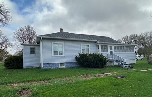 305 5th Ave, Claremont, SD, 57432-2012 | Card Image