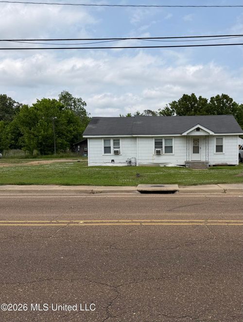 2011 Carrollton Avenue, Greenwood, MS, 38930 | Card Image