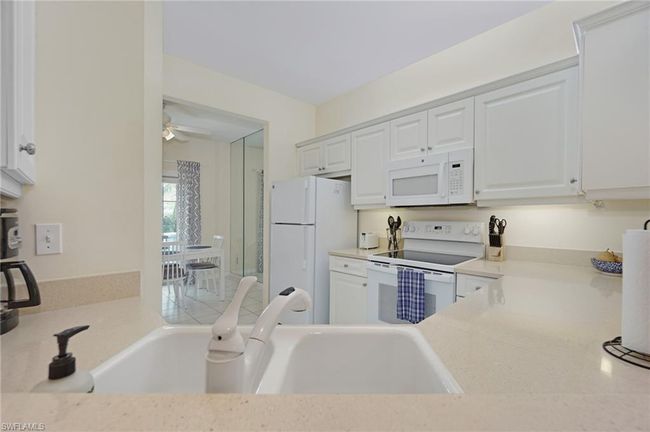 APT-105 - 853 Tanbark Dr, Condo with 2 bedrooms, 2 bathrooms and 1 parking in NAPLES FL | Image 14