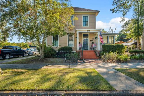 237 E Washington St, Quincy, FL, 32351-2446 | Card Image