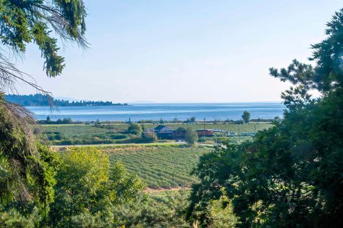 5242 Station Rd, Surrey, BC, V3X3C4 | Card Image