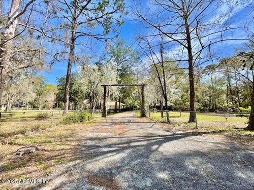 1285 Hatcher Rd, Middleburg, FL, 32068-3228 | Card Image