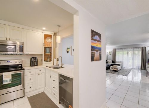 2698-4249 Carambola Cir S, Coconut Creek, FL, 33066-2547 | Card Image