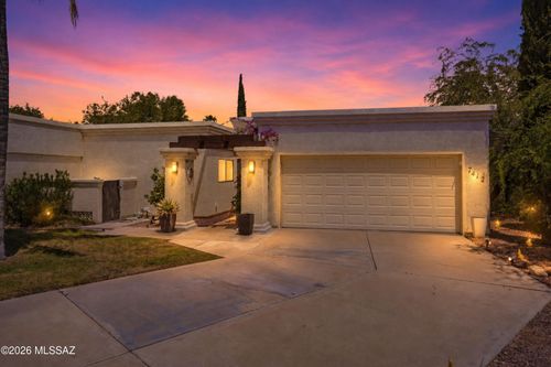 7412 N Mowry Pl, Tucson, AZ, 85741-2572 | Card Image