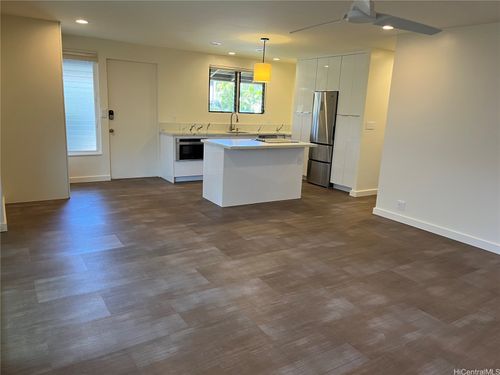 apt-4-1457 Hunakai St, Honolulu, HI, 96816-5528 | Card Image