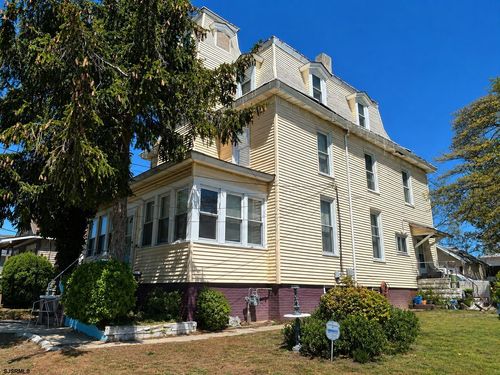 22 E Decatur Ave, Pleasantville, NJ, 08232-3009 | Card Image