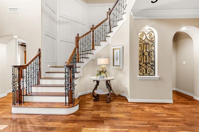 Walnut Staircase | Image 40