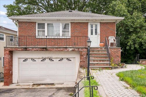 173 Bennett Ave, Yonkers, NY, 10701-6309 | Card Image