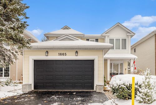 {{alt}} | Card Image