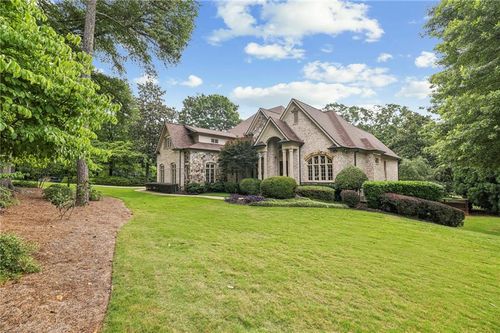 6285 Aberdeen Dr, Sandy Springs, GA, 30328-4239 | Card Image