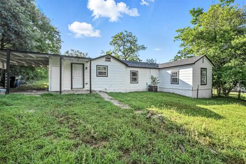 1927 S Fannin Ave, Denison, TX, 75020-6829 | Card Image