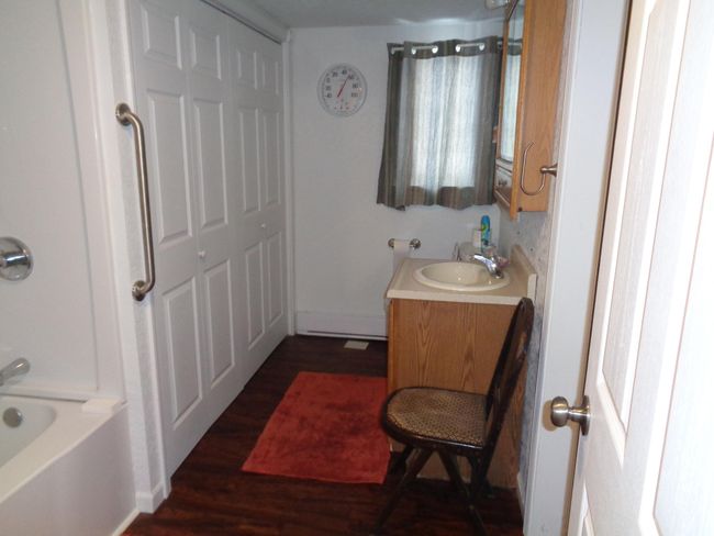 Bathroom | Image 4