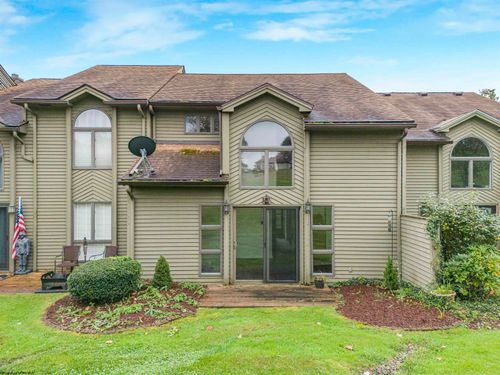 1026 Greystone Cir, Morgantown, WV, 26508-4409 | Card Image