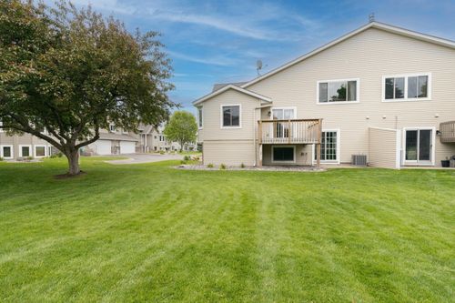 9309 Loch Lomond Ln, Brooklyn Park, MN, 55443-3942 | Card Image