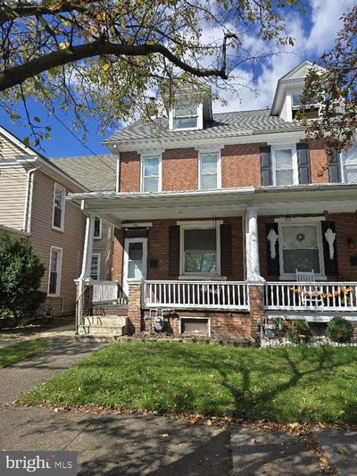 841 Hummel Avenue, Home with 3 bedrooms, 1 bathrooms and null parking in LEMOYNE PA | Image 1