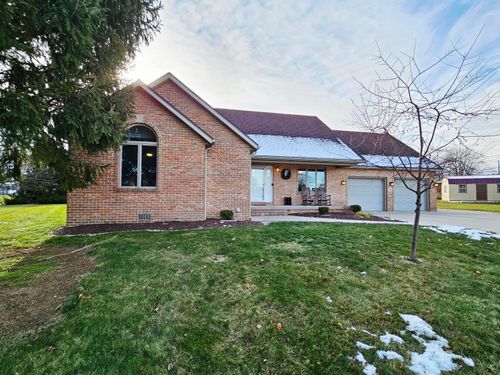 1311 Reservoir Ct, Washington Court House, OH, 43160-8795 | Card Image