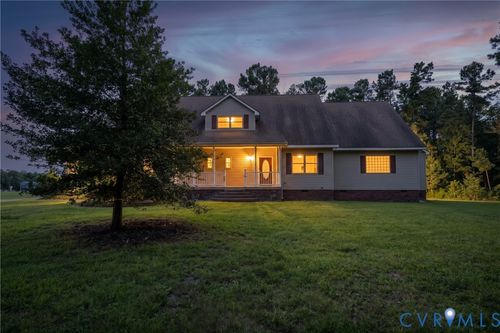 1465 Old Richmond Rd, Blackstone, VA, 23824-4103 | Card Image