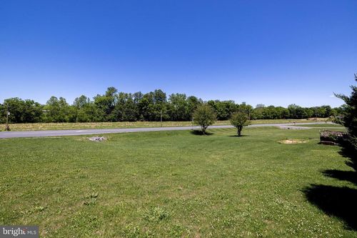325 Rustic Avenue, Broadway, VA, 22815 | Card Image