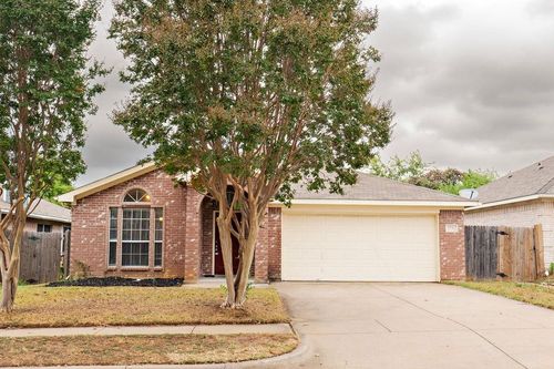 5731 Vandalia Trail, Arlington, TX, 76017 | Card Image