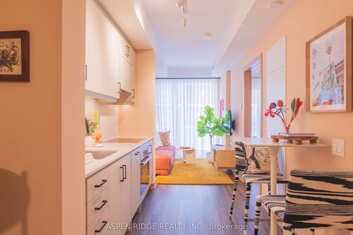 822-9 Tecumseth St, Toronto, ON, M5V0S5 | Card Image