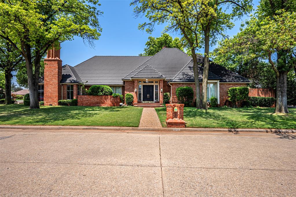 Plum Hollow Dr, Oklahoma City, OK 73142