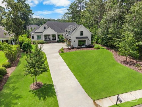 83 Crestwood Dr, Savannah, GA, 31405-8131 | Card Image