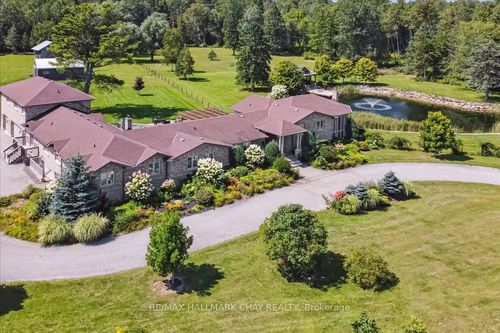 21940 Mccowan Rd, Mount Albert, ON, L0G1M0 | Card Image