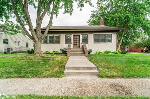 708 Lincoln Highway, Nevada, IA, 50201 | Card Image