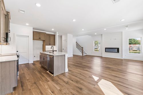 914 Watercourse Ct, Nashville, TN, 37214-3396 | Card Image