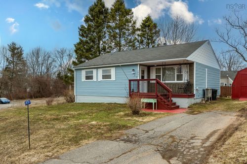 1491 Crossley Crt, Windsor, NS, B0N2T0 | Card Image