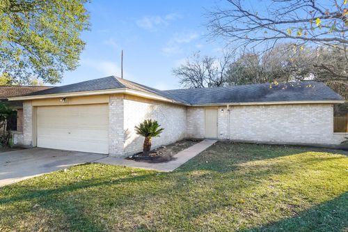 7622 Millbrae Ln, Houston, TX, 77041-1514 | Card Image