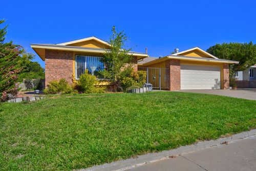 6909 Welton Dr Ne, Albuquerque, NM, 87109-4083 | Card Image