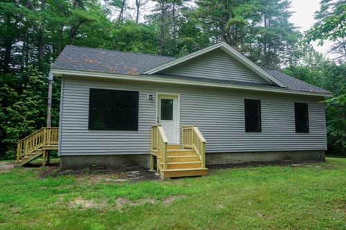 11 Cooper Ln, Oxford, ME, 04270-4240 | Card Image
