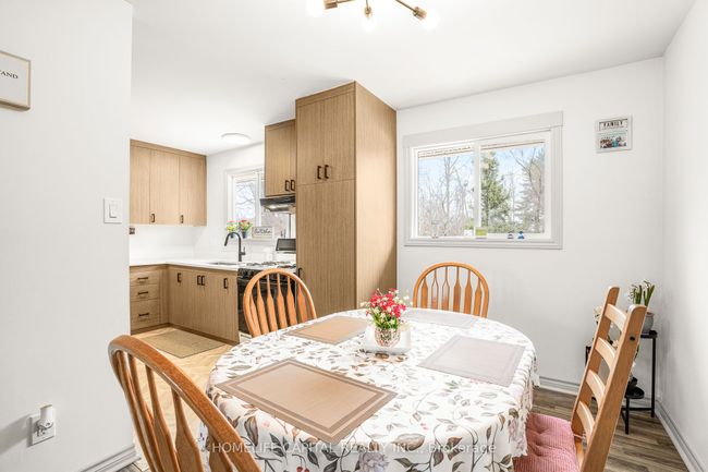 43 A Norway Spruce St, House other with 4 bedrooms, 1 bathrooms and 3 parking in Stittsville ON | Image 11