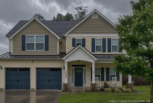 1504 Laguardia Dr, Hope Mills, NC, 28348-7010 | Card Image