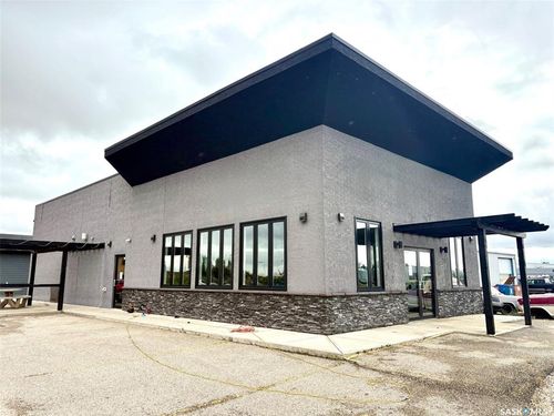 210 S Service Rd, Melville, SK, S0A2P0 | Card Image
