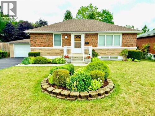 343 Hixon Road, Hamilton, ON, L8K2C8 | Card Image